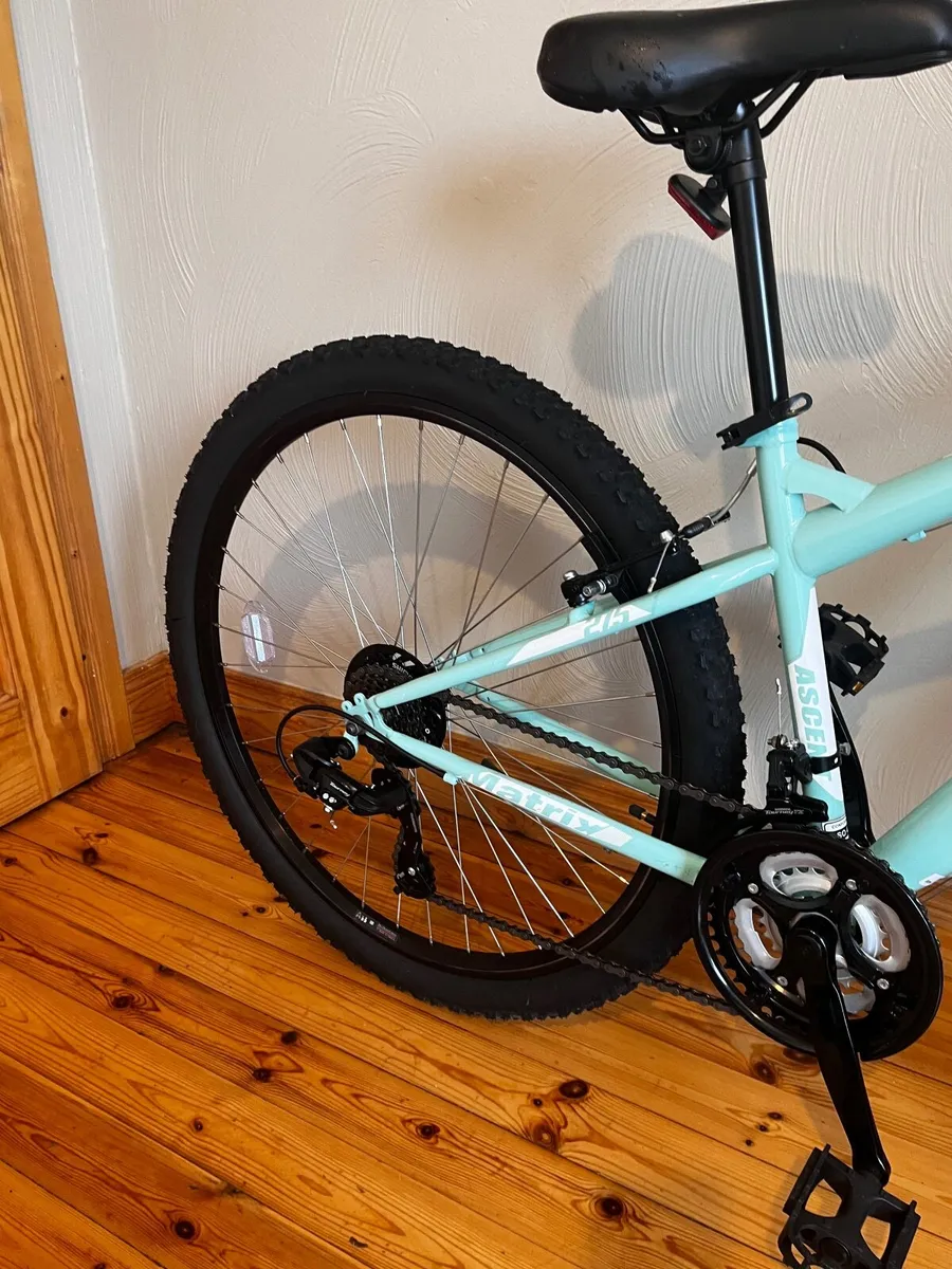 Virtu Ascent 27.5” Mountain Bike – Like New - Image 2