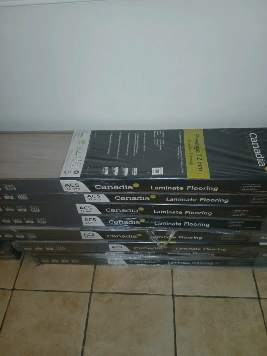 Laminated flooring - Image 1