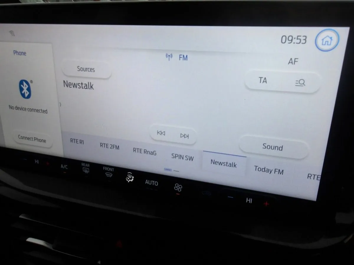 Ford Focus 1.5L EcoBlue 115PS ST-Line Auto - Image 3