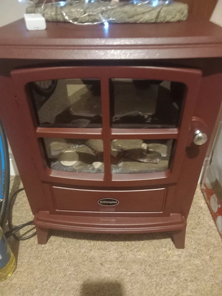 Heating stove - Image 1