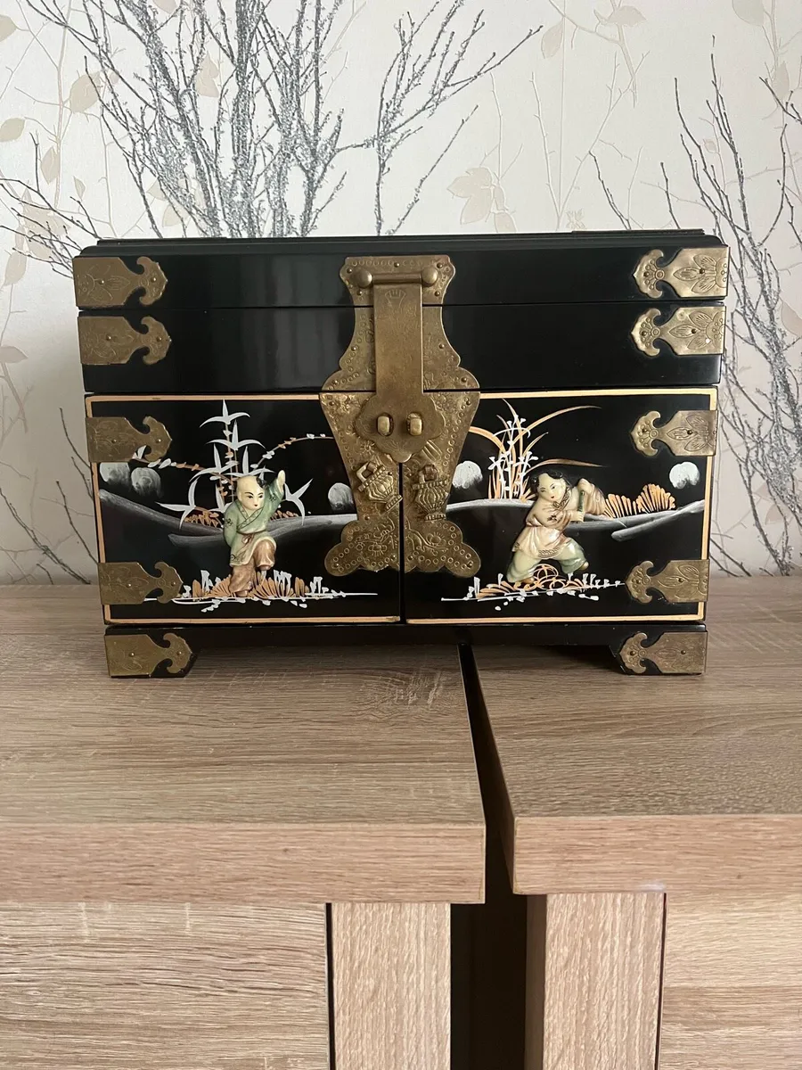 Large antique jewellery box - Image 2