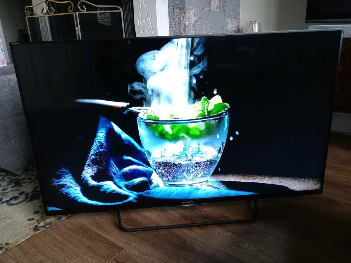 Sony Bravia 43" Full HD android smart TV 43W755C - Image 1