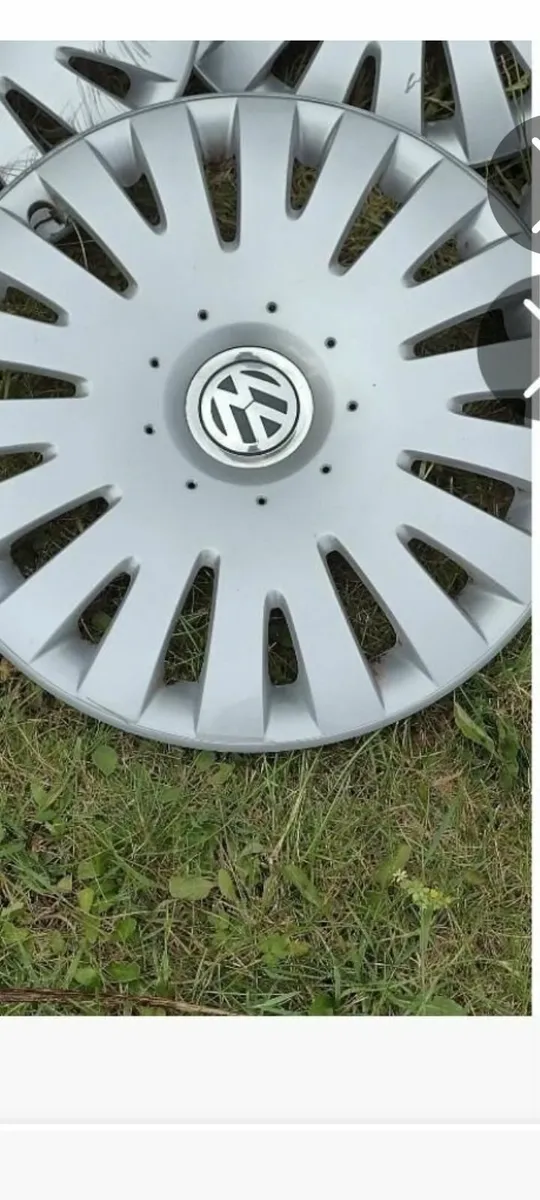 Original VW hubcaps 17 " - Image 2