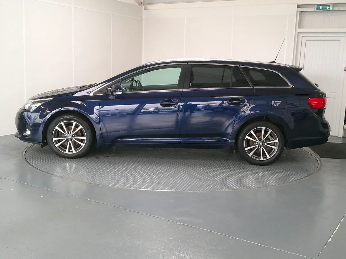 Toyota Avensis 2014 - Image 4