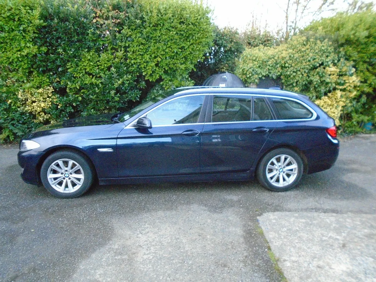 BMW 5-Series 2013 - Image 1