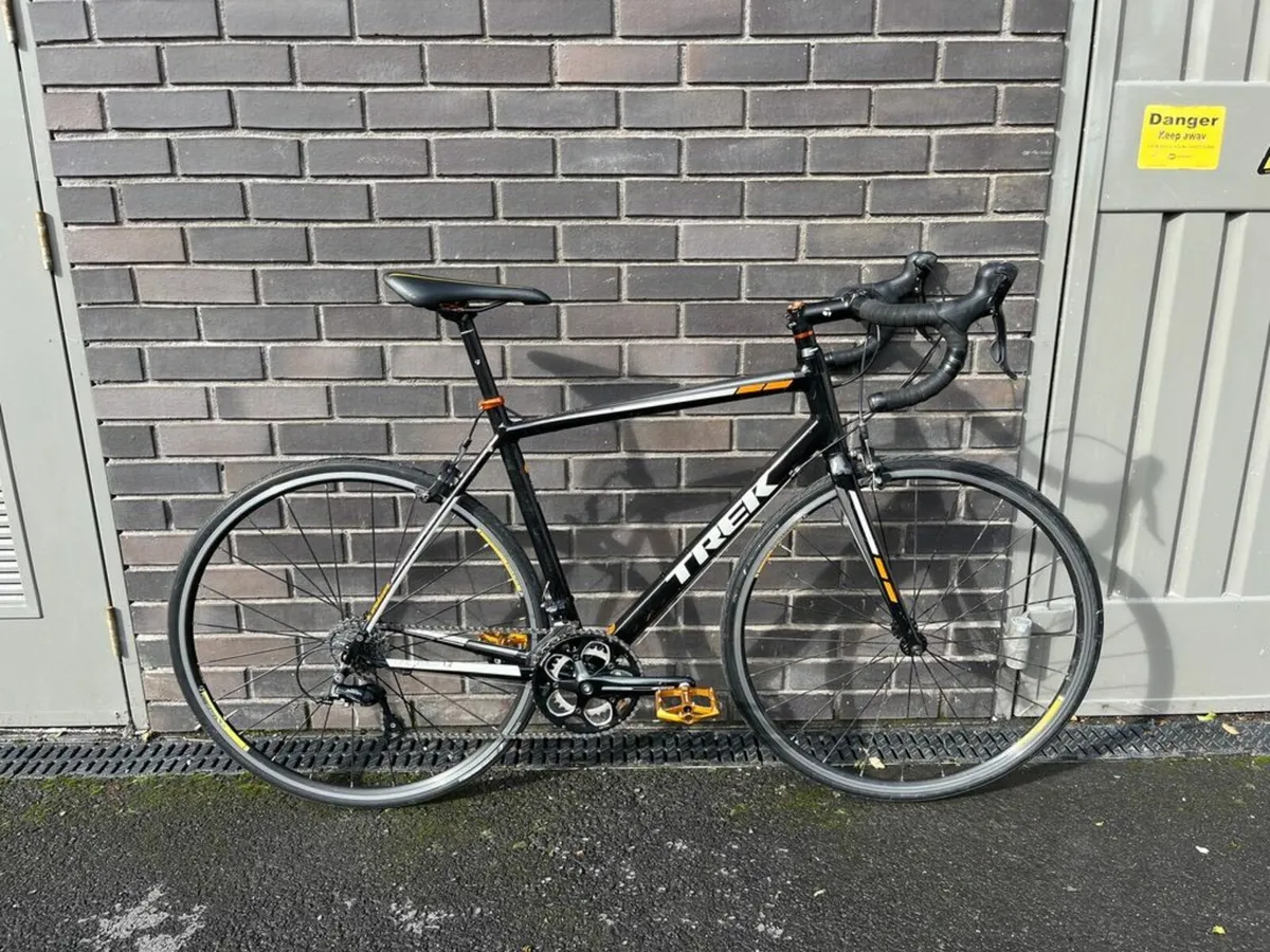 Trek 1.2 - 2016 - Carbon Fork, Shimano Sora 2×9 - Image 1