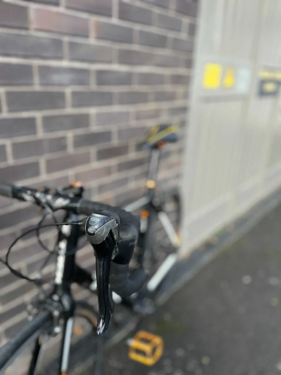 Trek 1.2 - 2016 - Carbon Fork, Shimano Sora 2×9 - Image 4