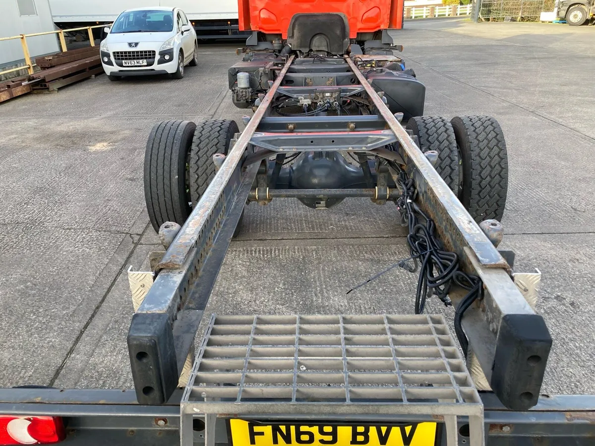 2019 Renault D range 210hp 16 ton 8 stud - Image 3