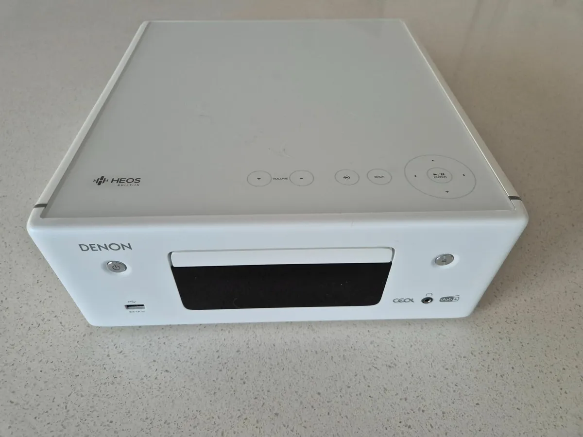 Denon CEOL N11 DAB - Image 1
