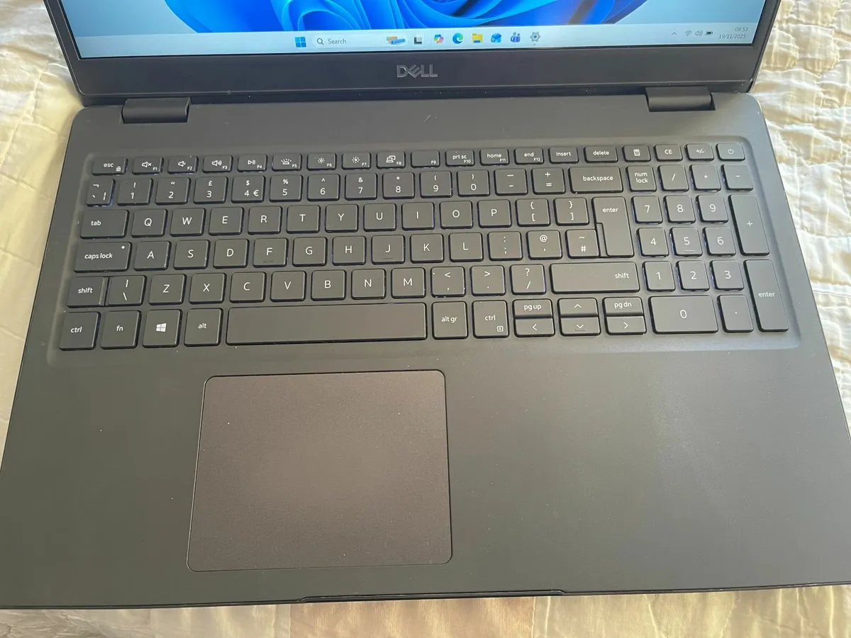 Dell Latitude 3510 - i5-10210 - 16GB Ram - 256GB S - Image 2