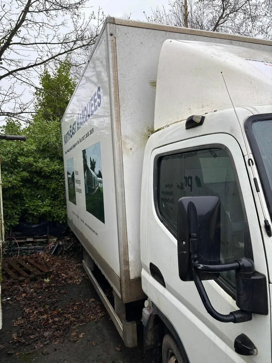 FUSO-THOMAS MCCLEAN FUSO 2019 - Image 2