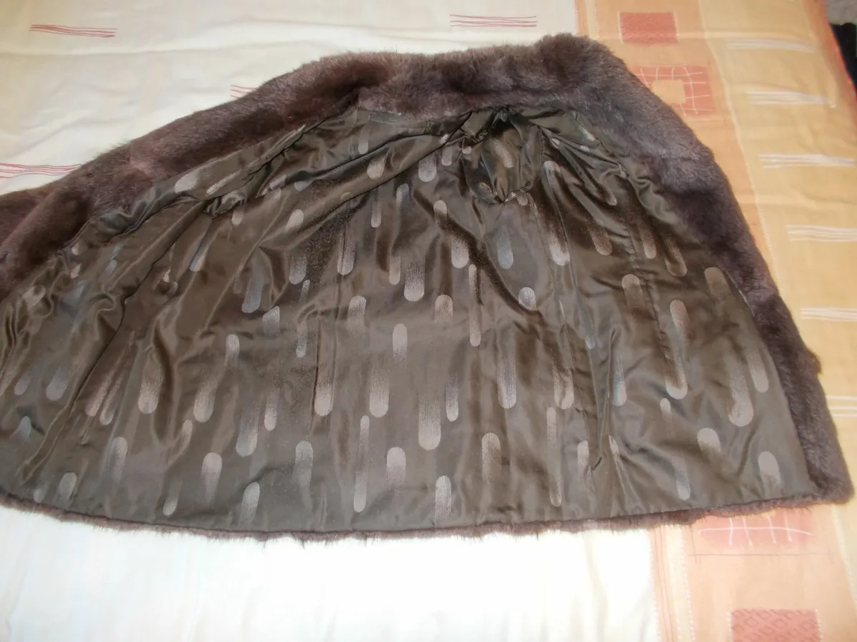 Musquash Jacket size 12-14 Good Quality - Image 1