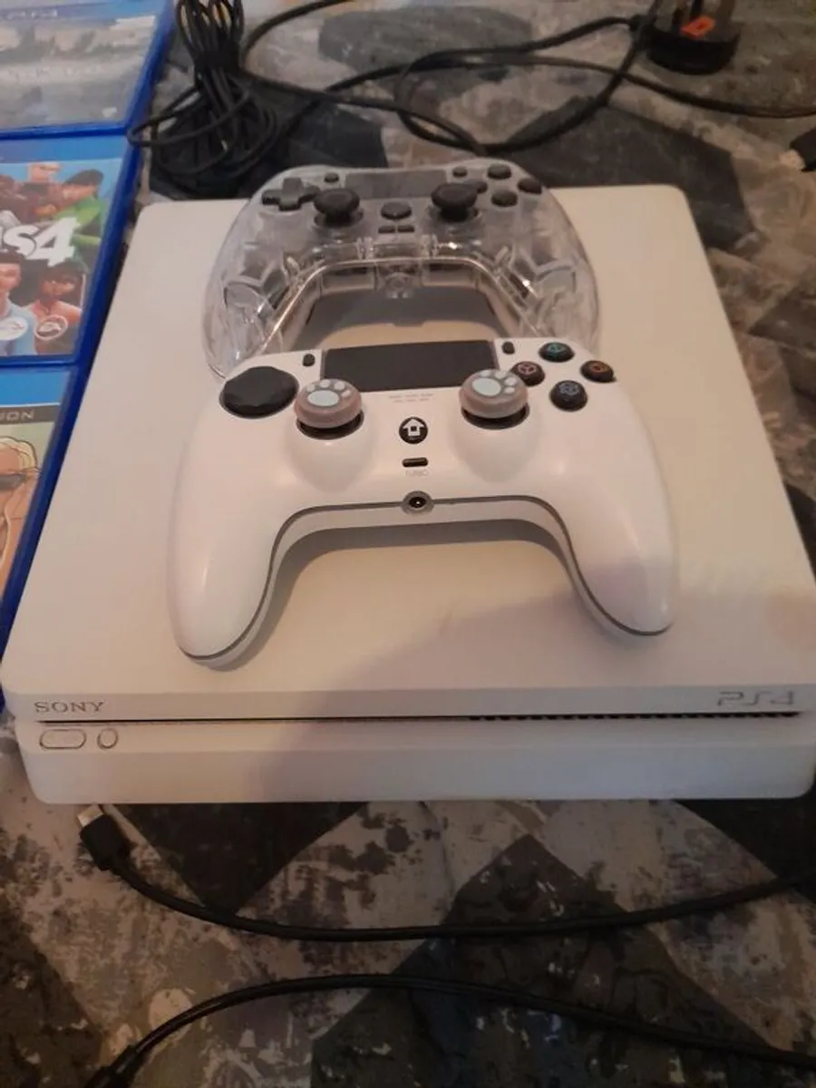 Ps4 (Playstation 4 Console) [Slim+White] & 11 Games! - Image 1