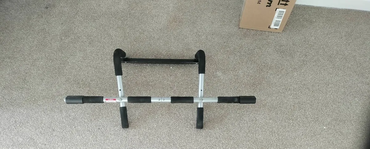 Pull Up Bar - Image 2