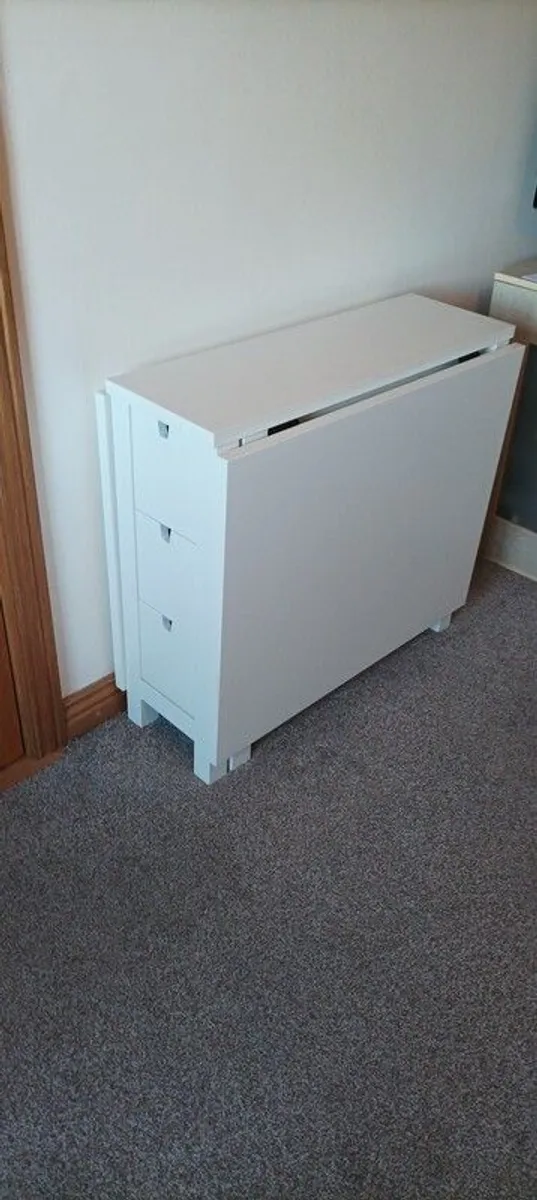folding IKEA table - Image 1