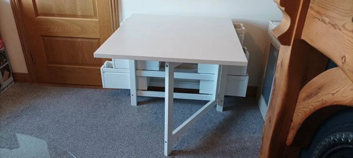folding IKEA table - Image 4