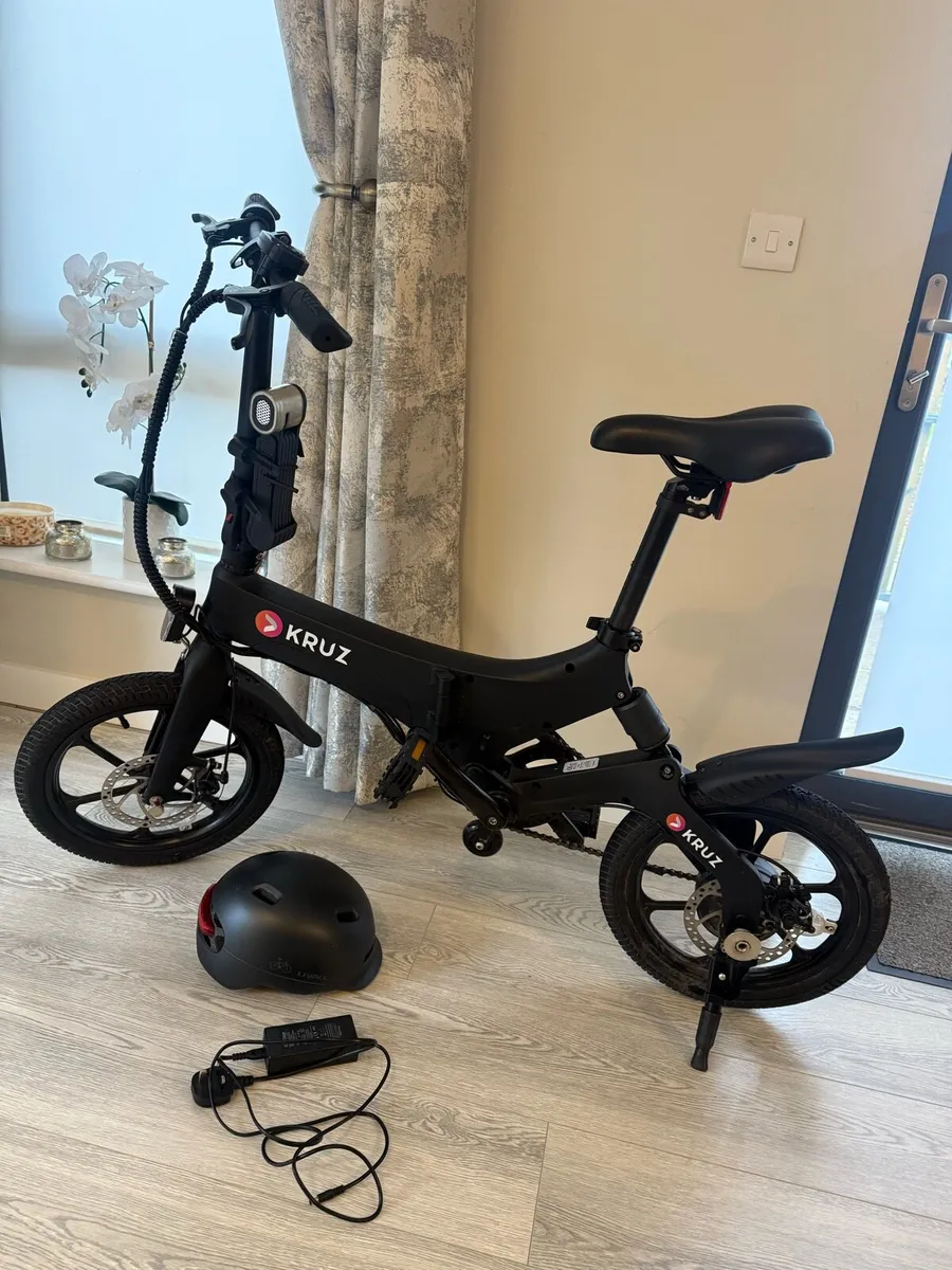 Cadiz Folding Electric Bike - Image 1