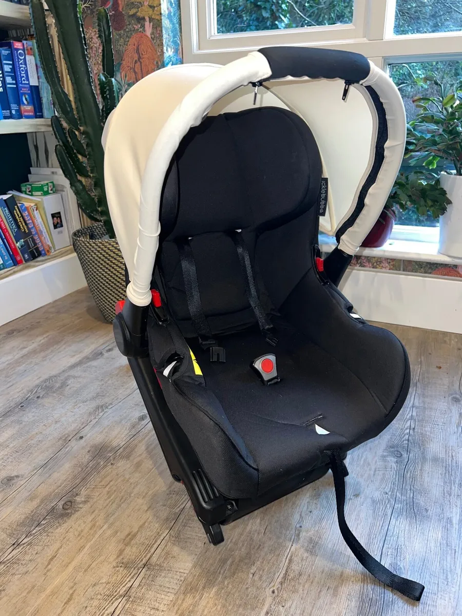 Baby car seat - Image 2