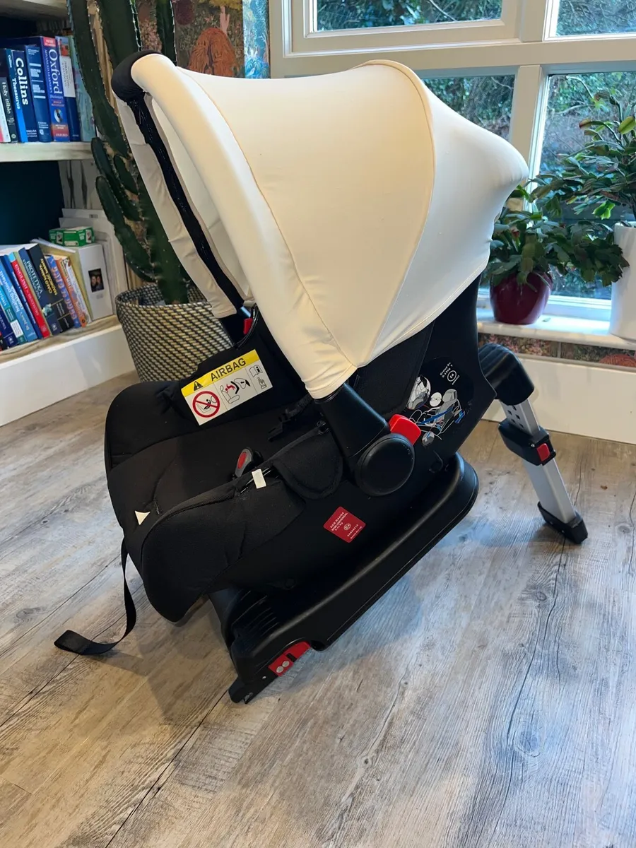 Baby car seat - Image 3