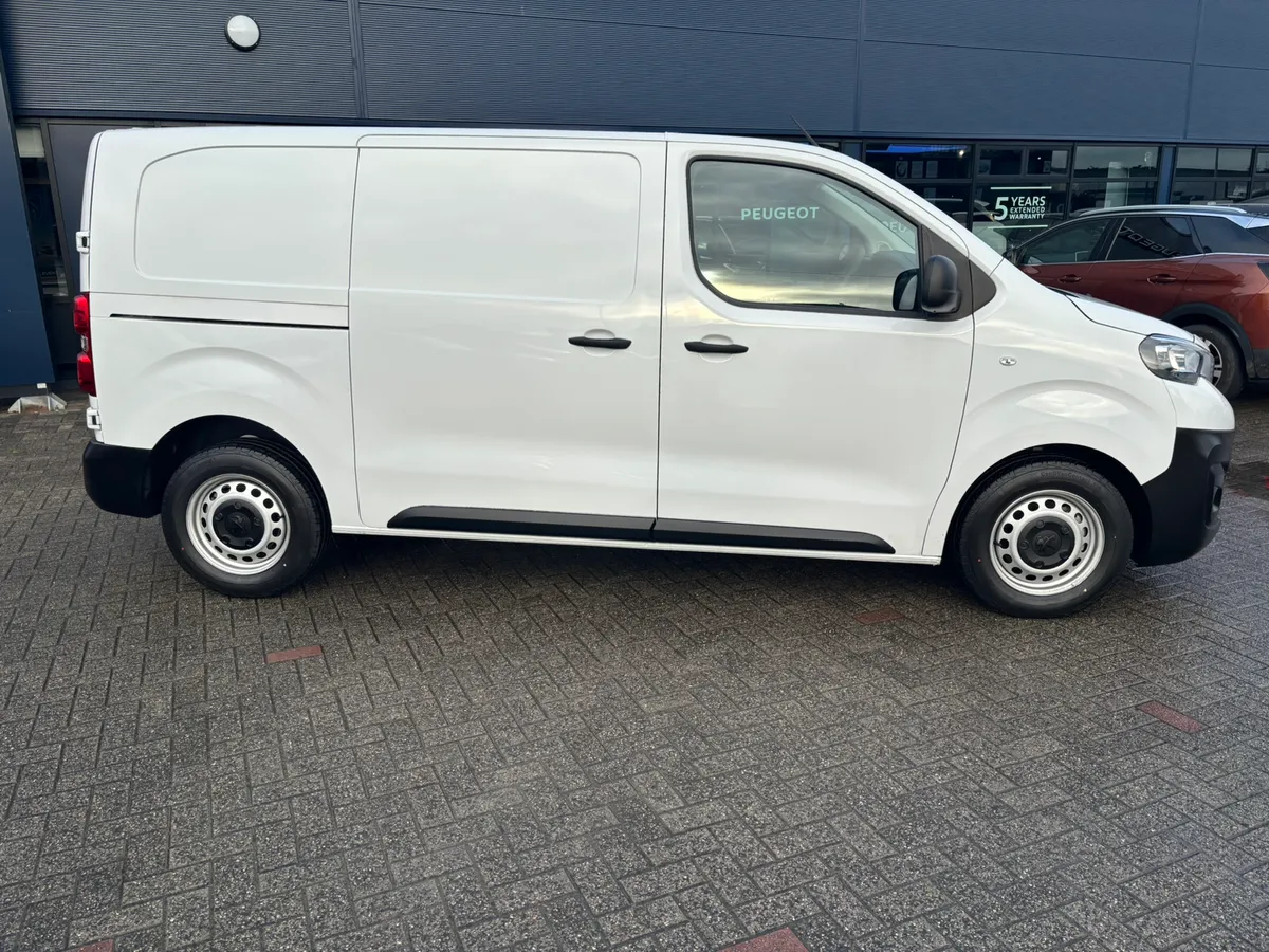 2024 Peugeot Expert Professional zero kms - Image 3