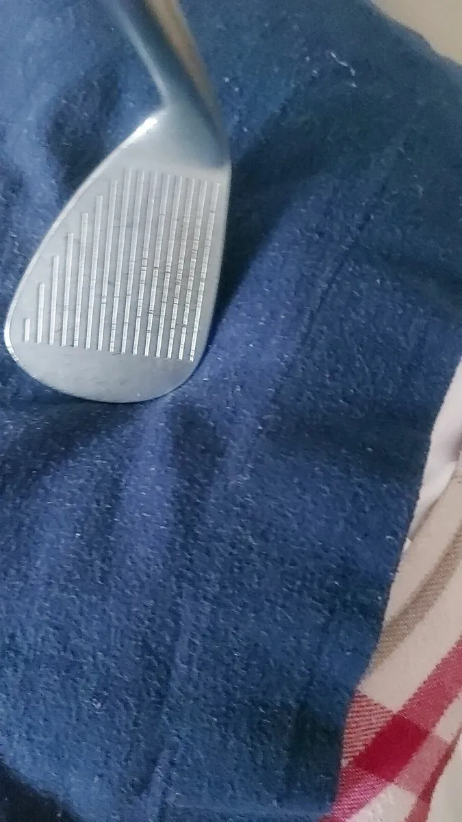 Mizuno 56 wedge - Image 2