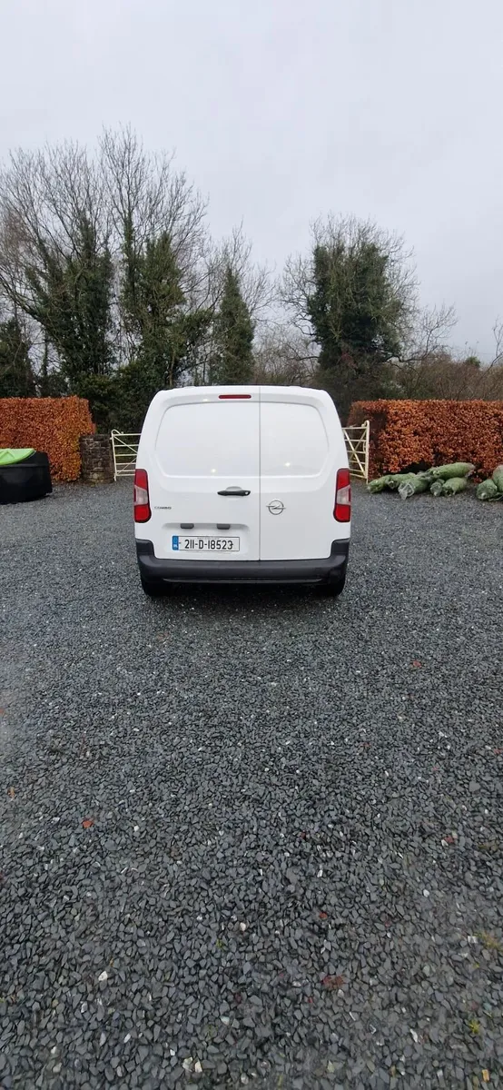 Opel Combo 2021 - Image 2