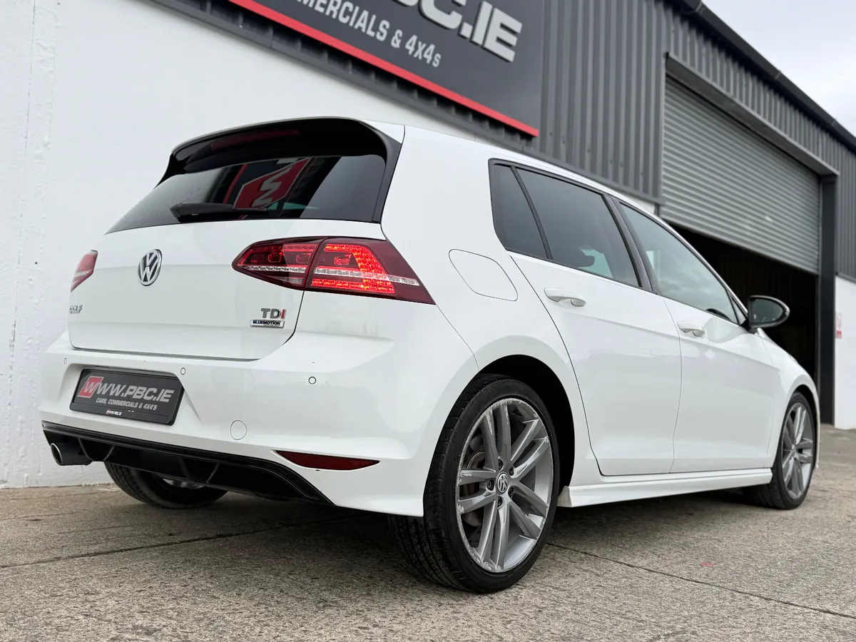 Volkswagen Golf 2017 1.6 TDI Highline Leather2017 - Image 4