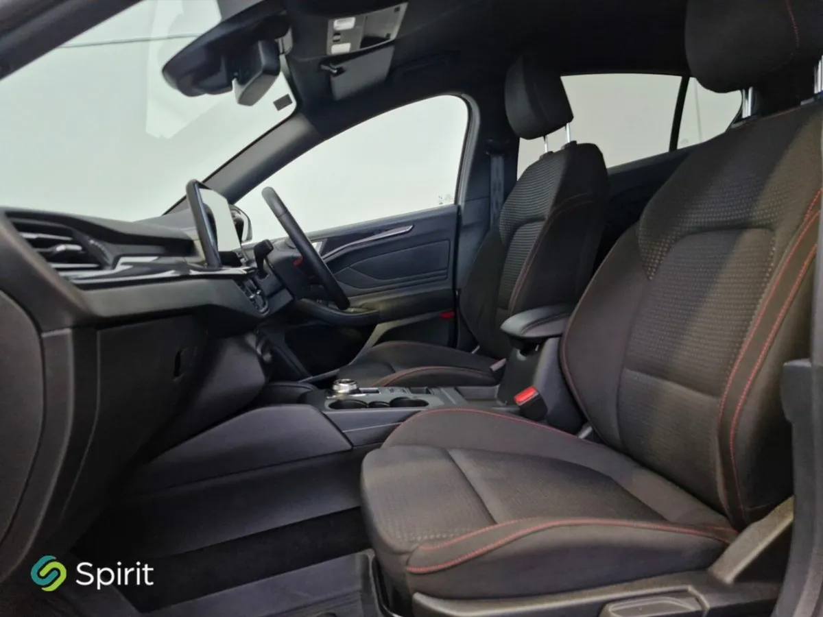 Ford Focus ST-Line DIESEL AUTO - Image 4