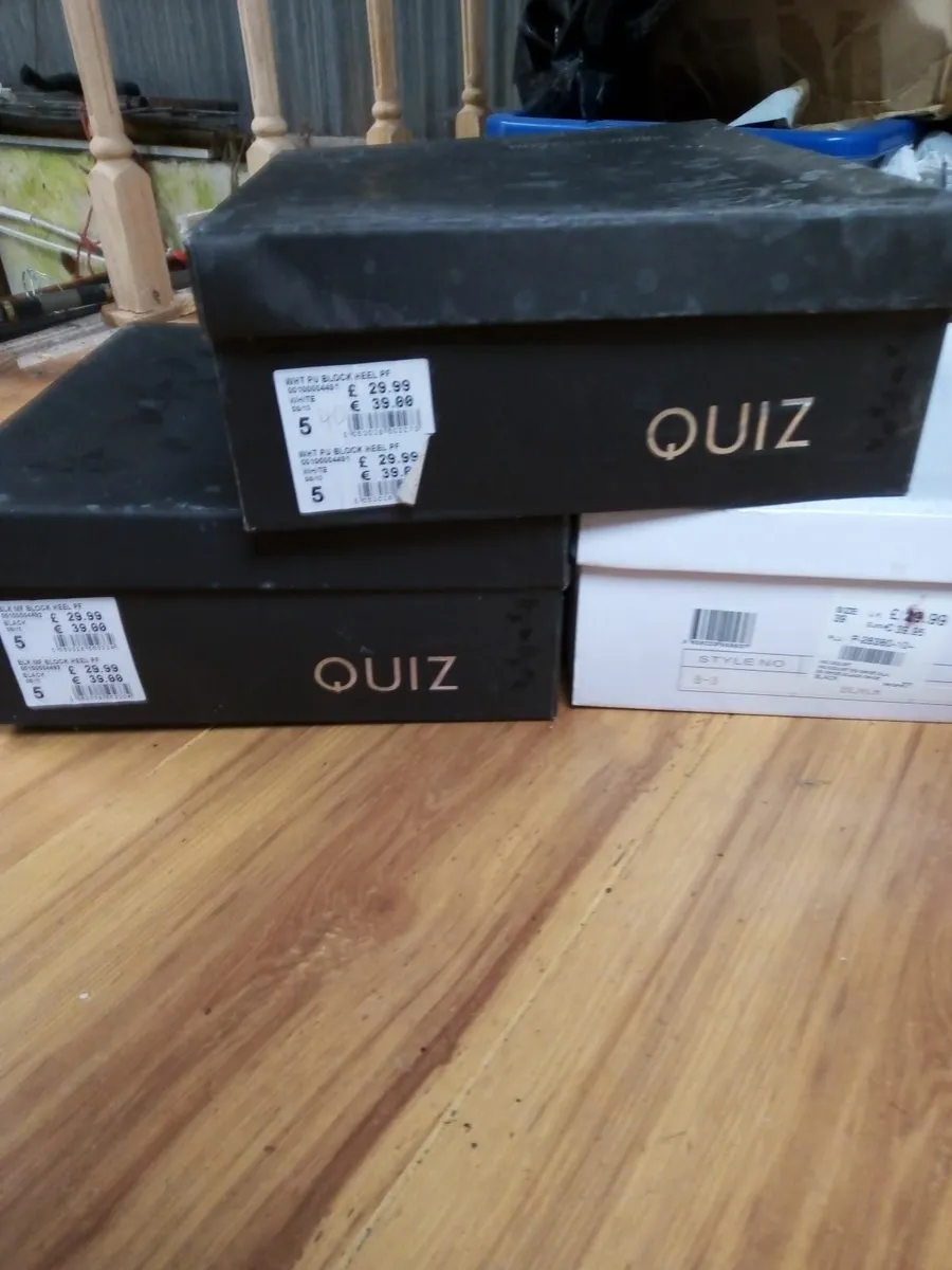 Women's shoes - Image 3