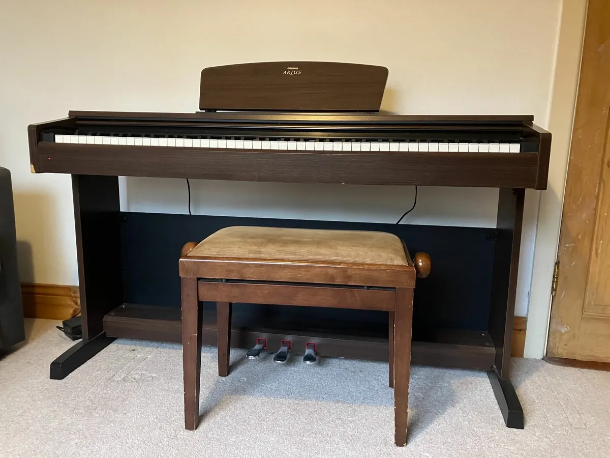 Yamaha Digital Piano, Arius YDP 140 - Image 1