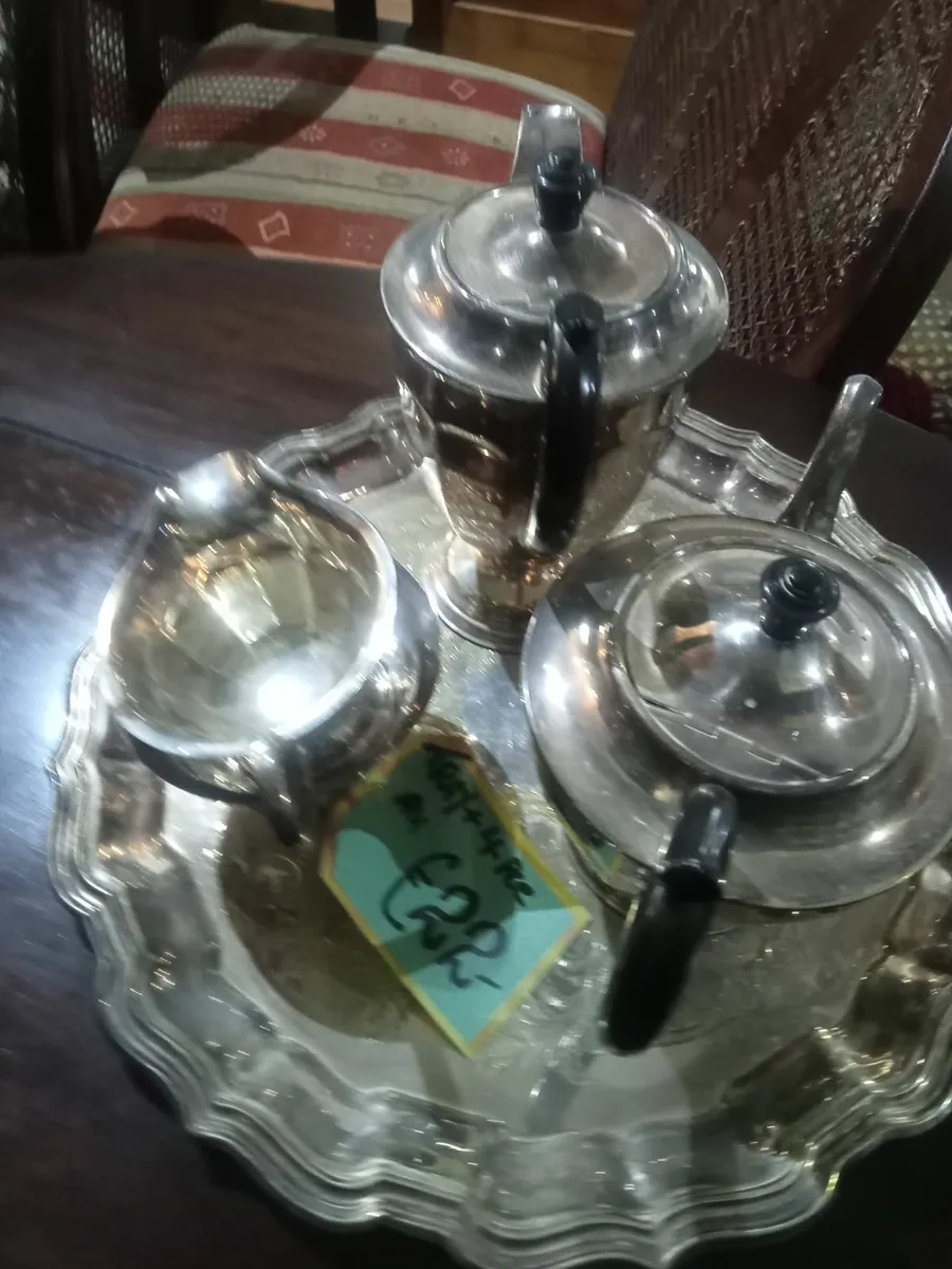 LOADS LOVELY ANTIQUES..CURIOS ETC - Image 2