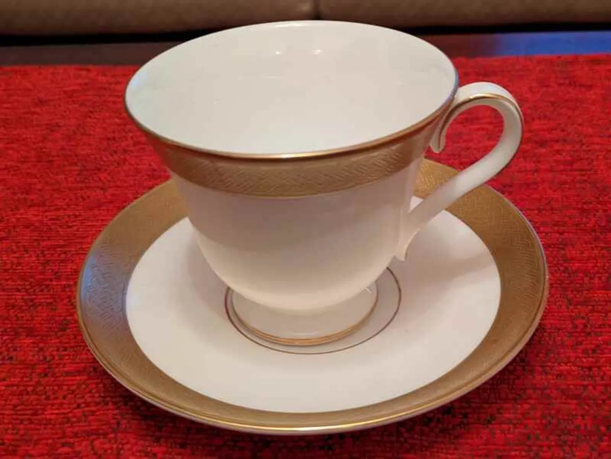 Waterford Fine English China - Image 4