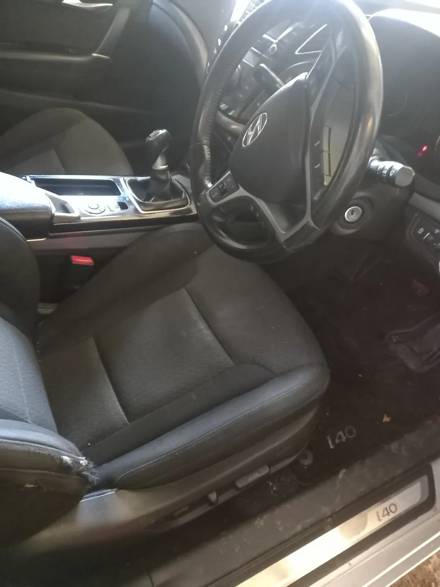 Hyundai i40 for parts - Image 4