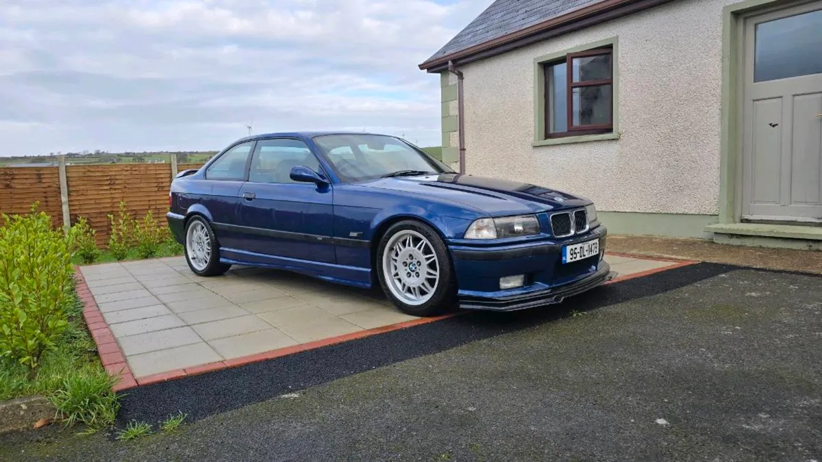 BMW E36 M3 1995 - Image 2