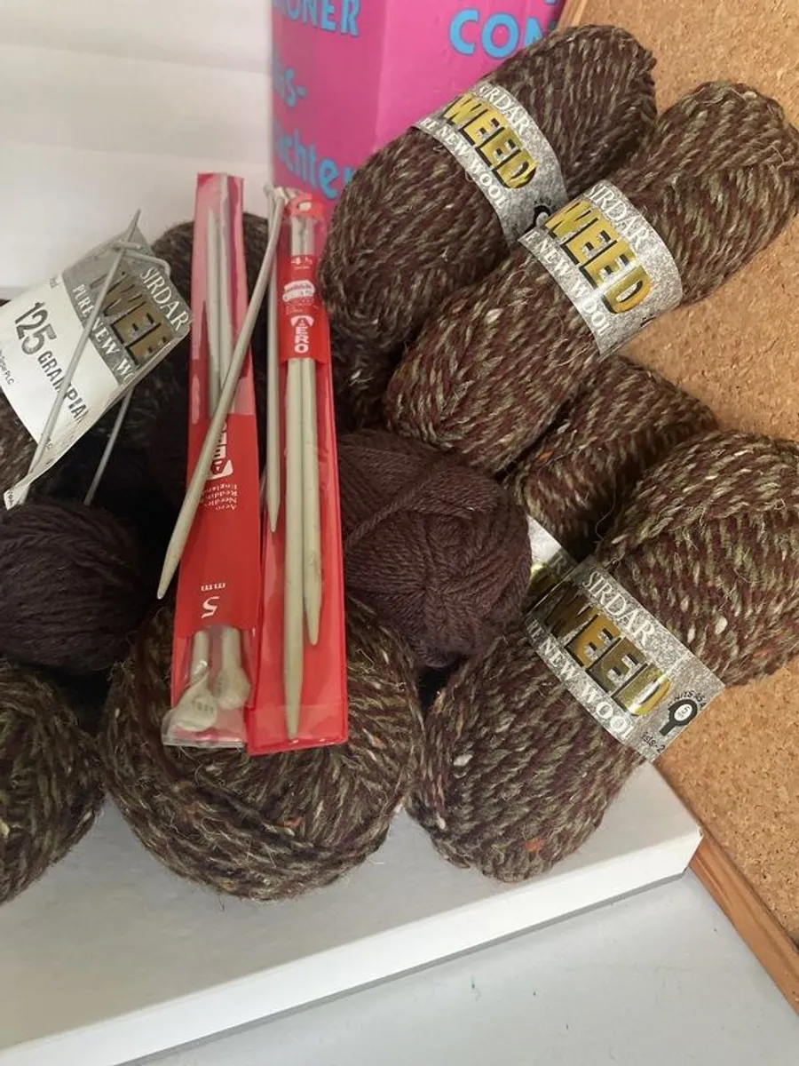 aran wool pure new wool tweed - Image 1