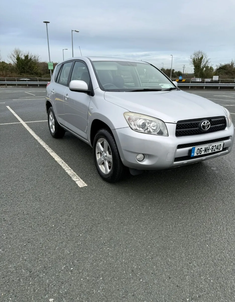 Toyota rav 4 4x4 - Image 1