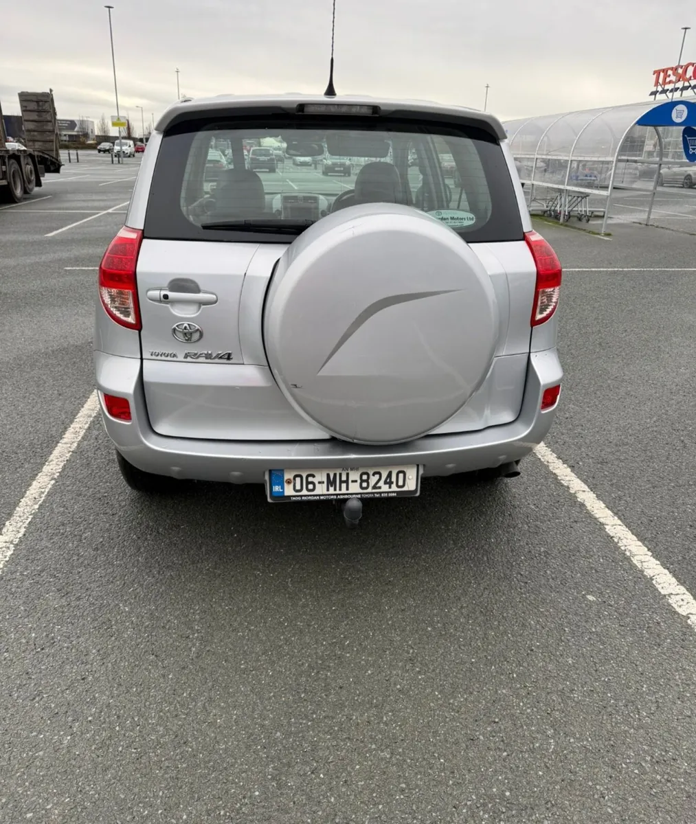 Toyota rav 4 4x4 - Image 3