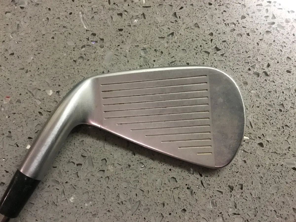 jpx 919 forged 4 iron - top condition - Image 2