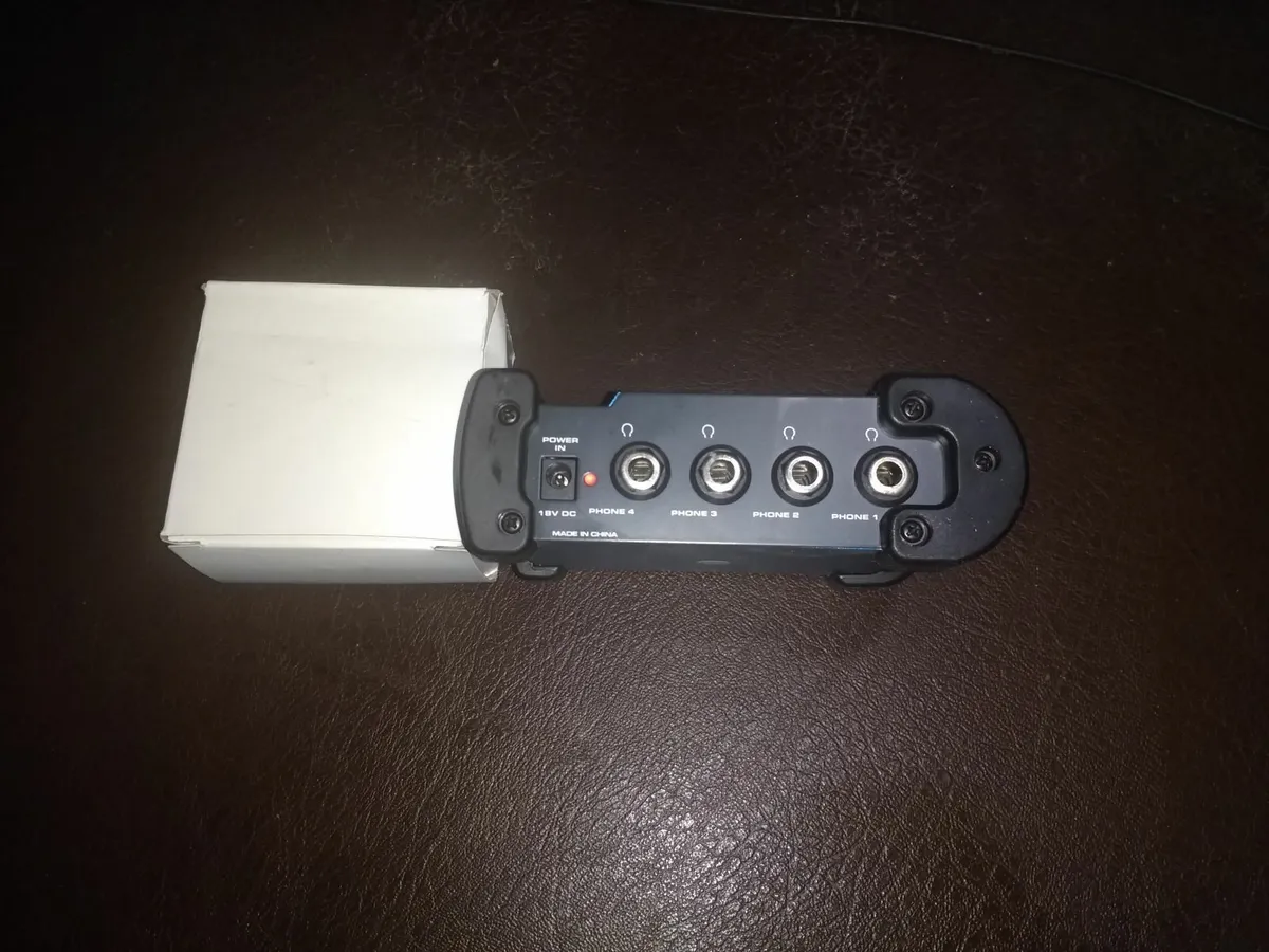 SAMSON S-Amp 4 Channel Headphone Mixer - Image 4