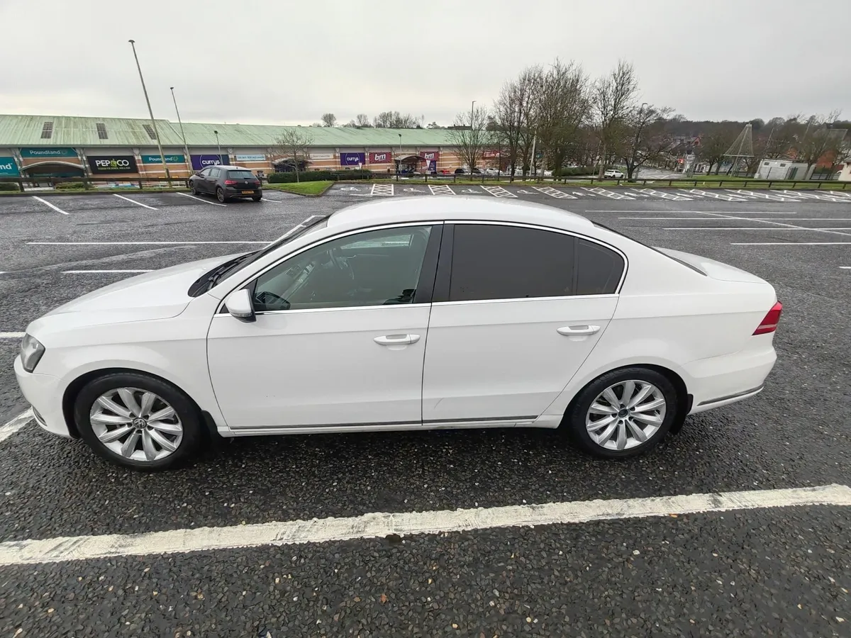 Volkswagen Passat 2014 - Image 3