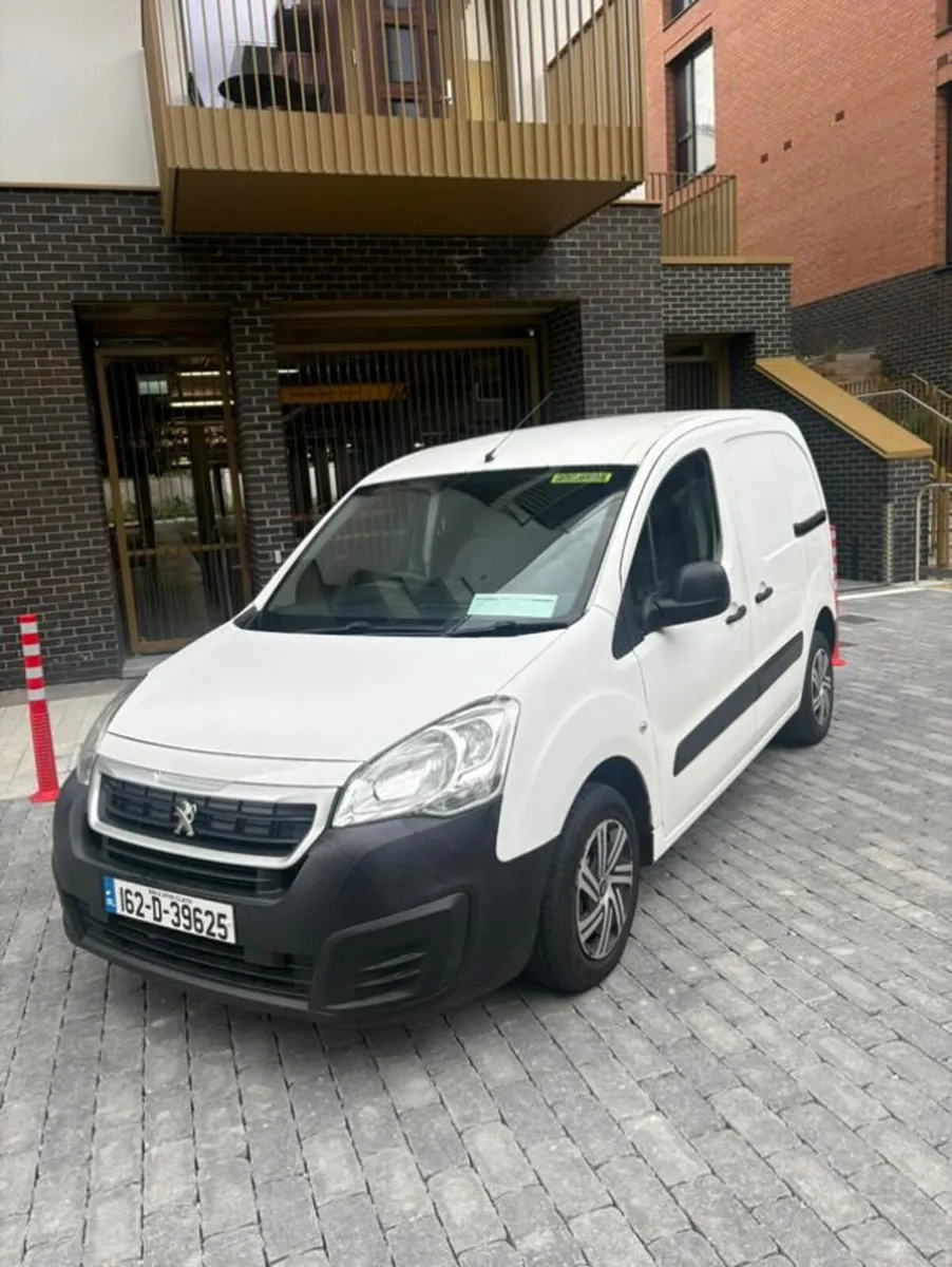 162 Peugeot partner CVRT 07/26 - Image 1