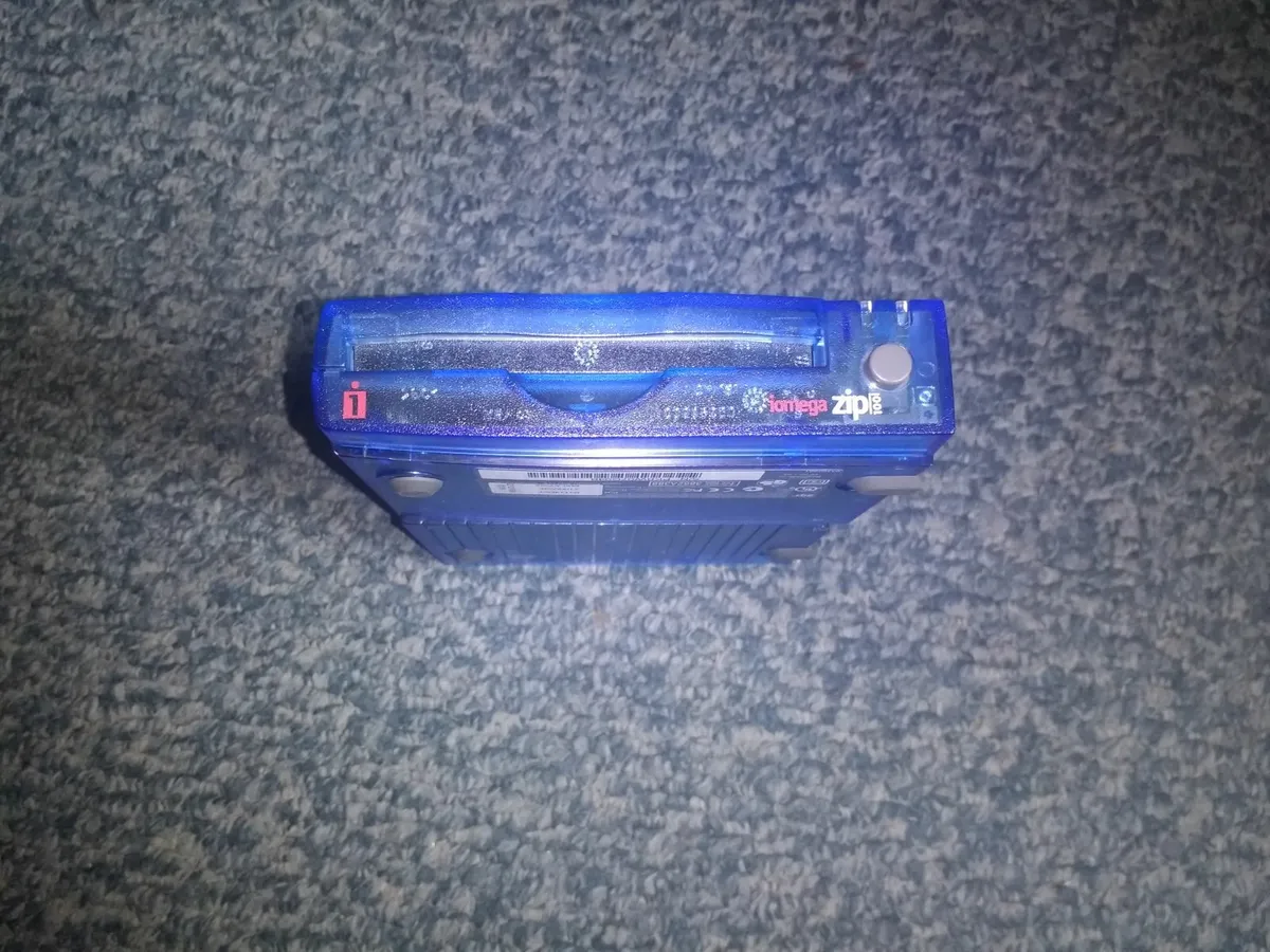 IOMEGA ZIP 100 USB DRIVE