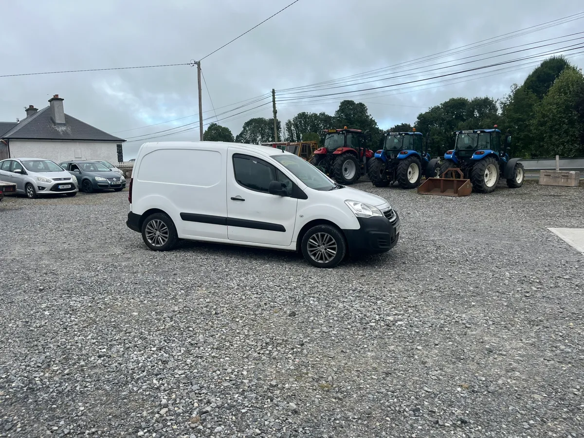 2017 peugeot partner 3 seater - Image 2