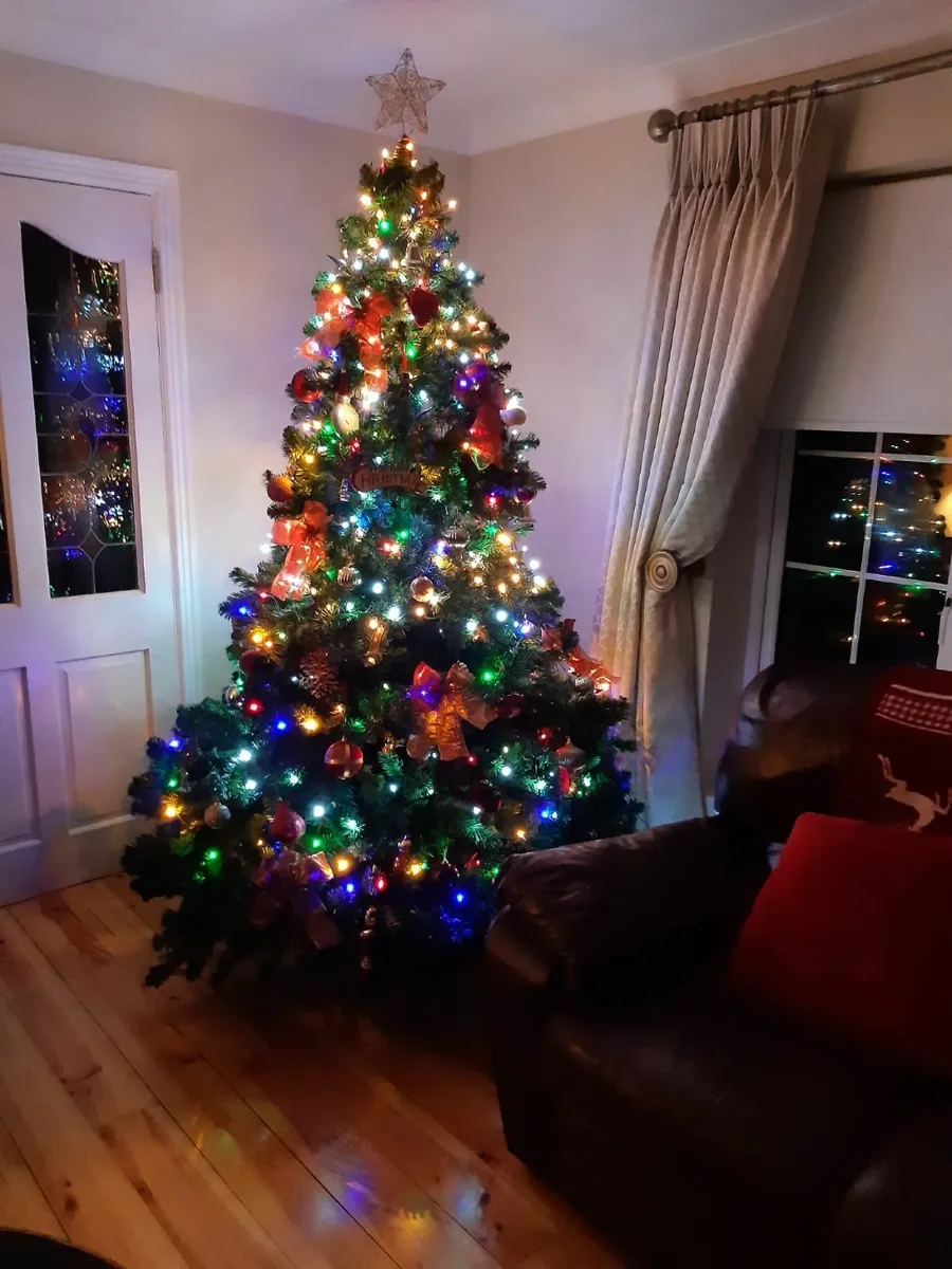 Christmas tree - Image 4