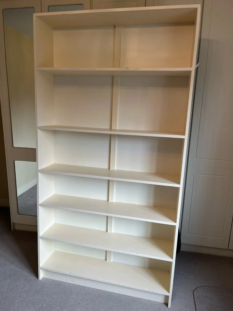 Wood bookcase