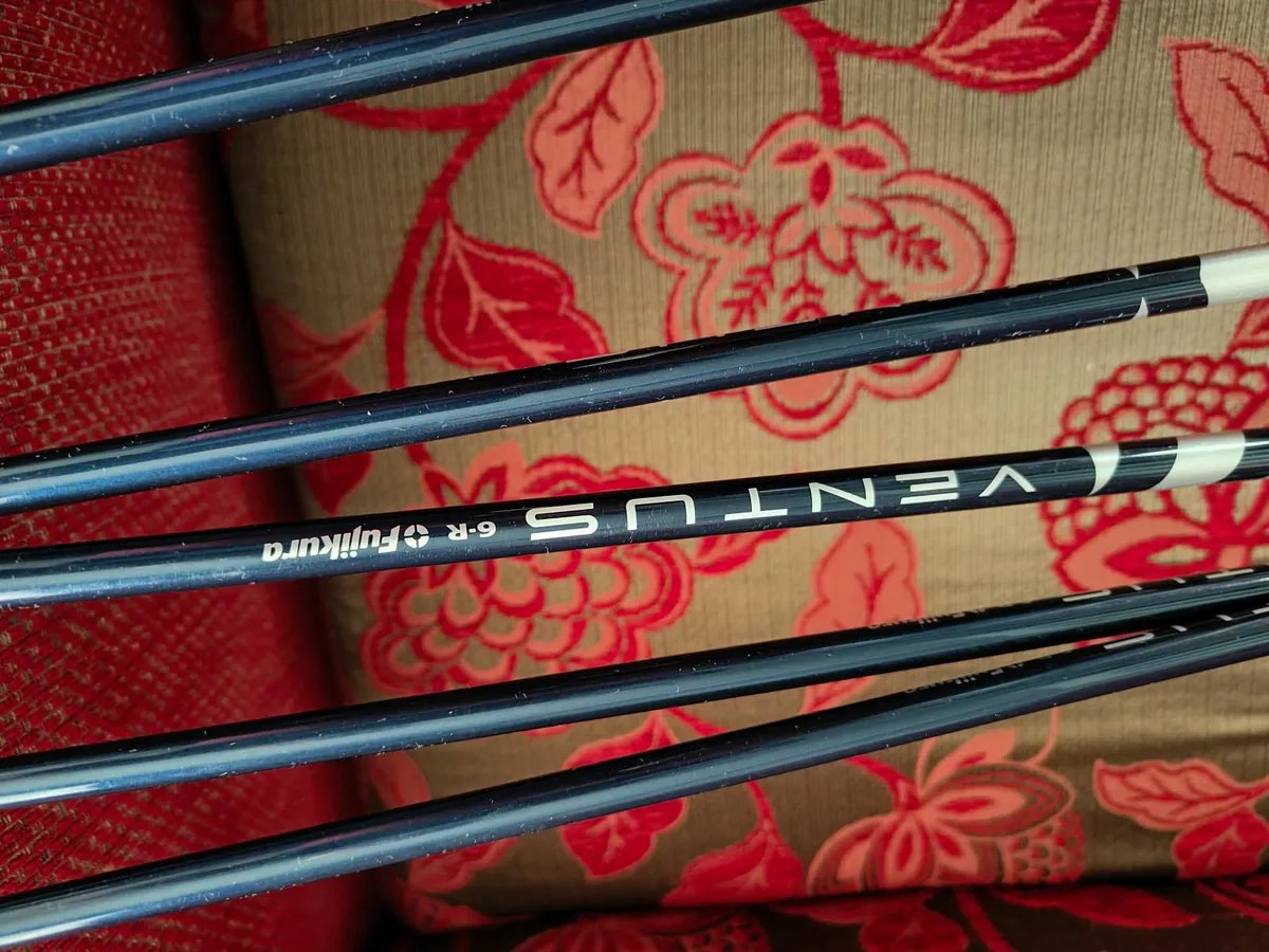 Left hand Taylor made Simm 2 max irons - Image 2