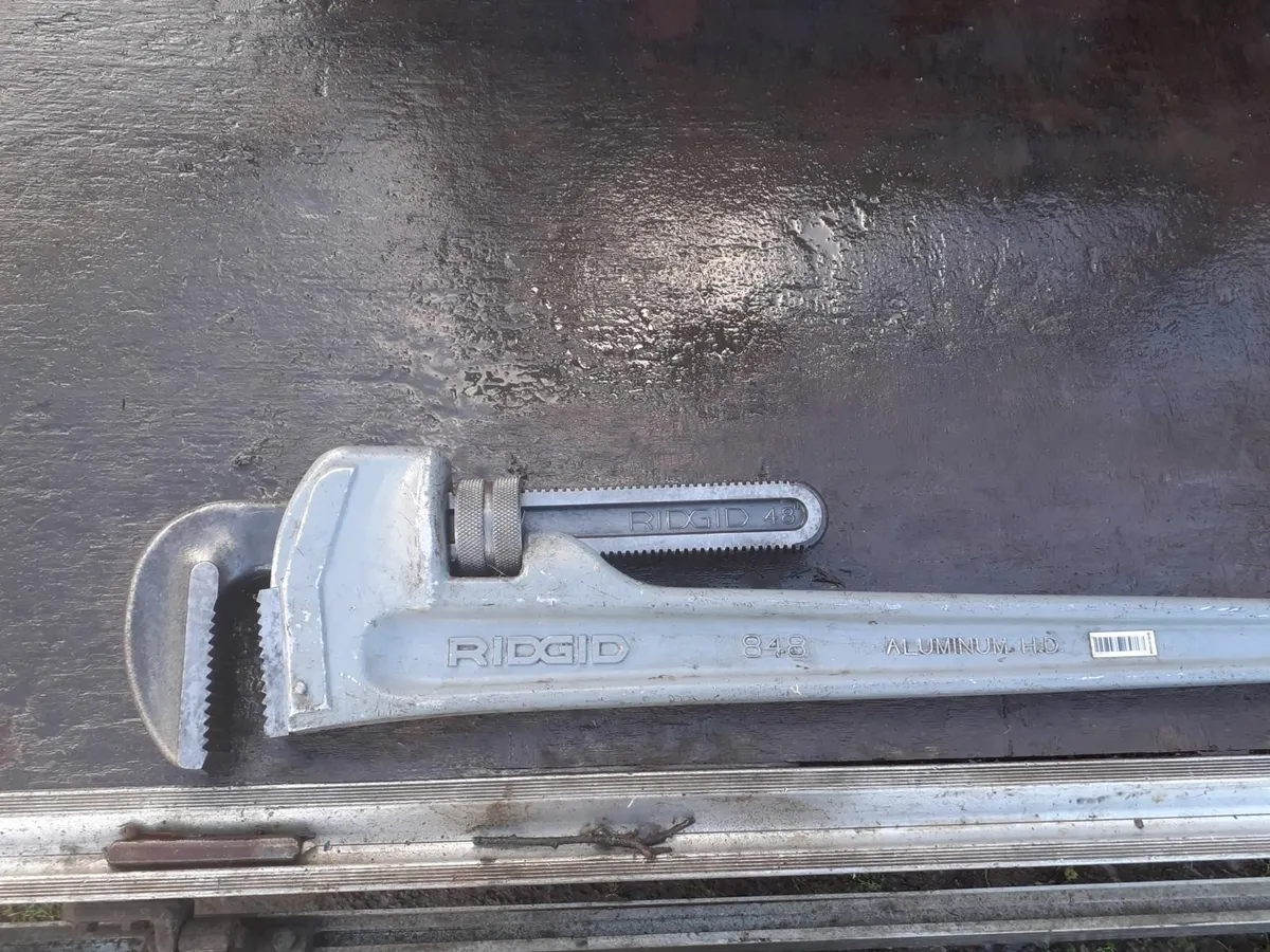 RIDGID 48 INCH ALUMINIUM STILSON - Image 4