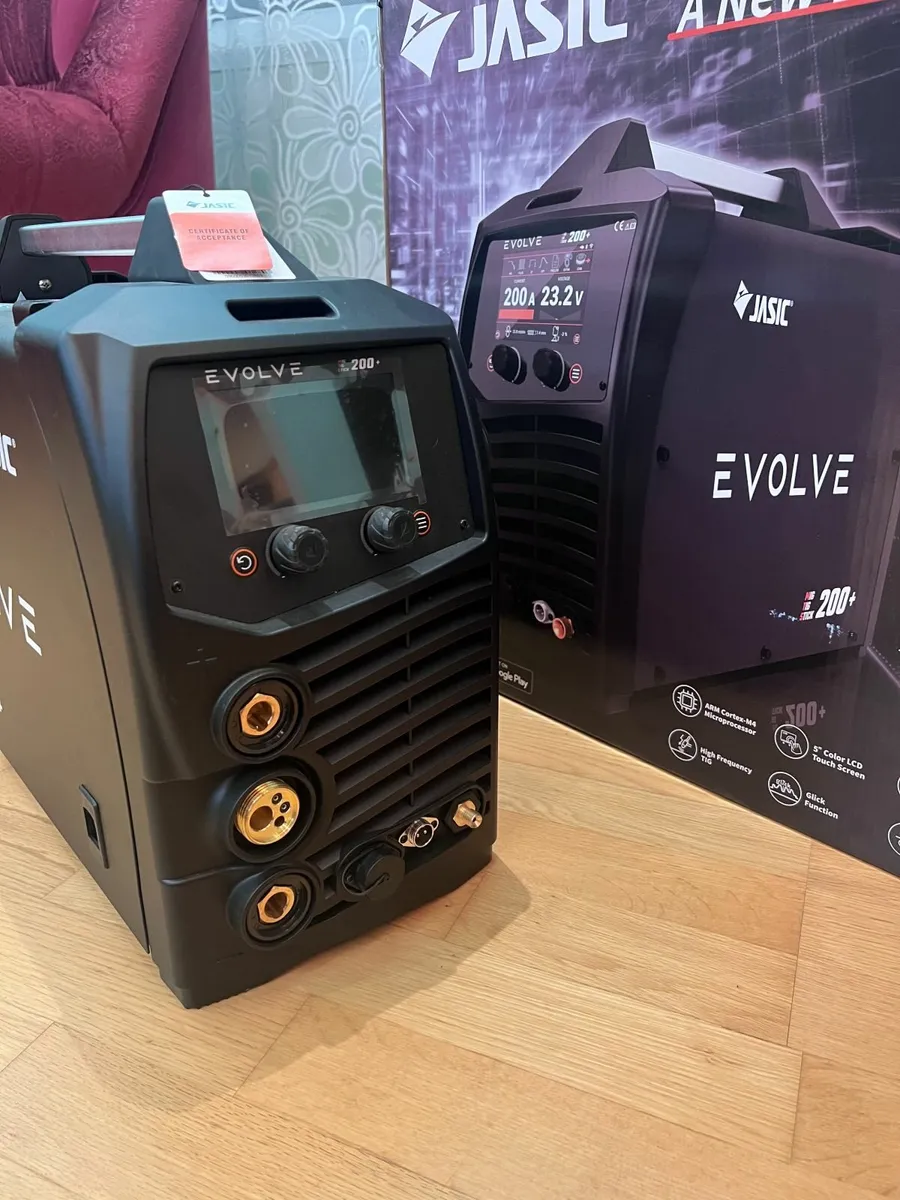 Jasic Evolve 200+ Pulse Aluminum Welder - Image 4