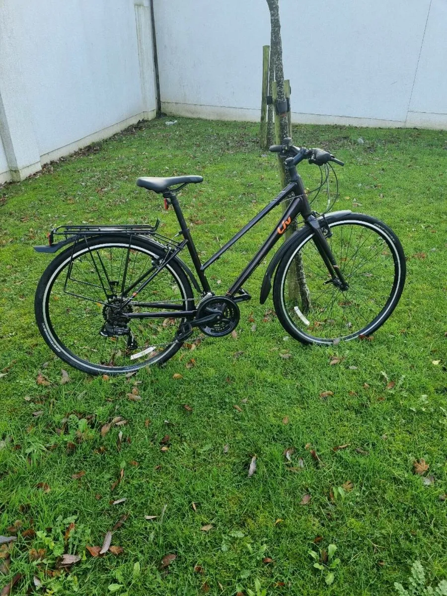 Lady's bicycle LIV - Image 1