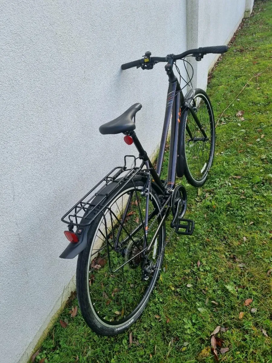 Lady's bicycle LIV - Image 2